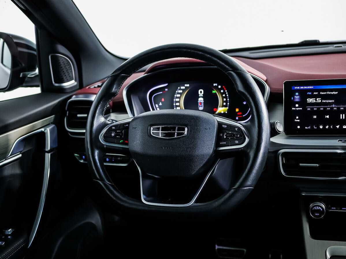 Geely Coolray с пробегом — 2021 год. Фото: #9