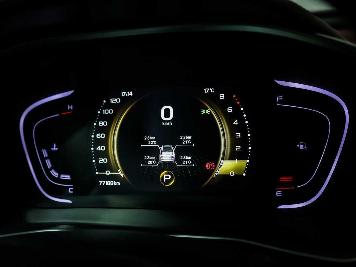 Geely Coolray с пробегом — 2021 год. Фото: #19