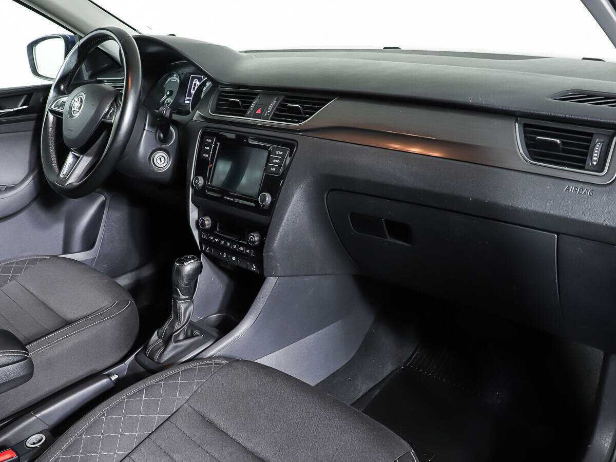 Skoda Rapid с пробегом — 2017 год. Фото: #3