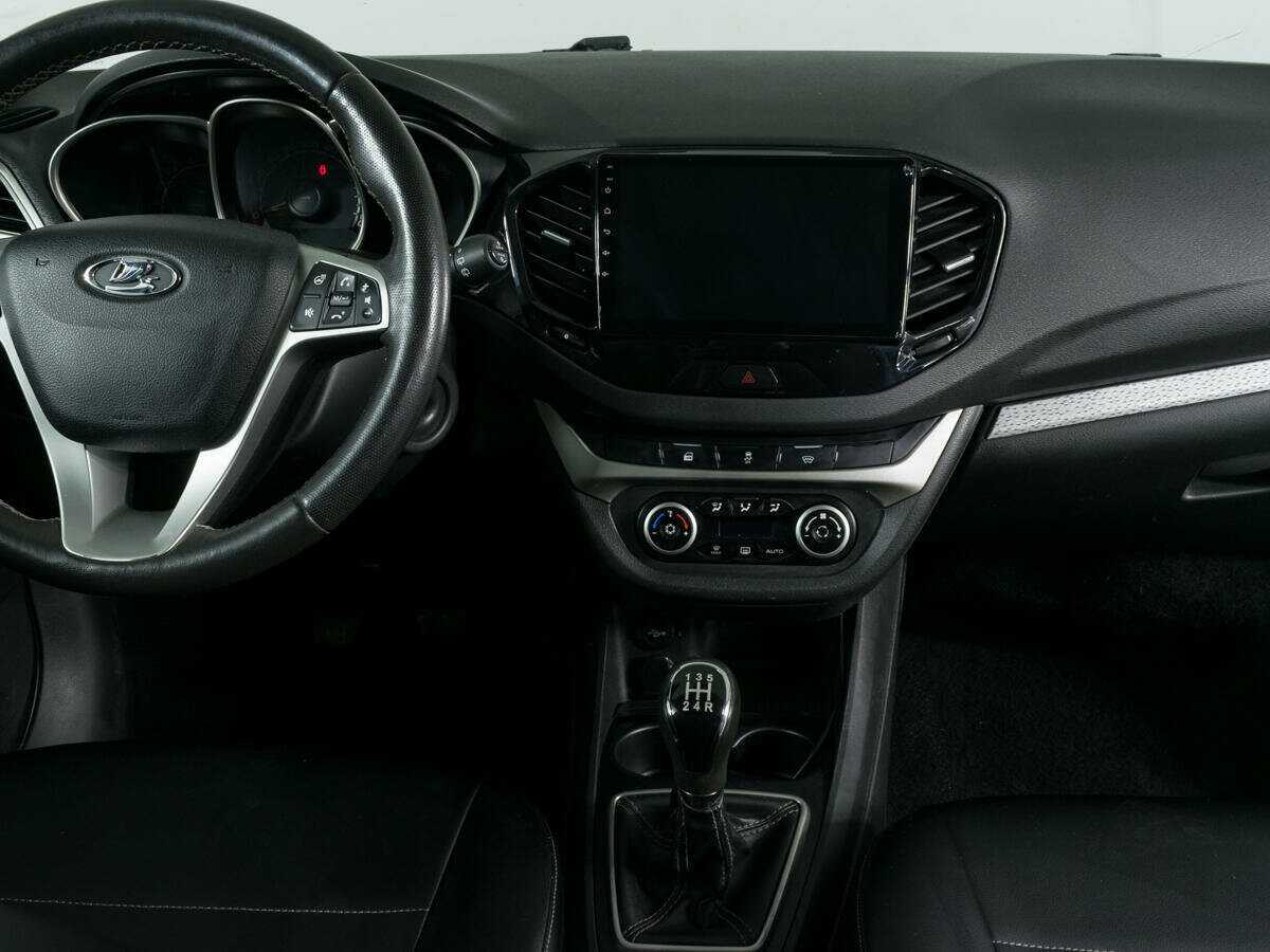 Lada (ВАЗ) Vesta с пробегом — 2020 год. Фото: #8