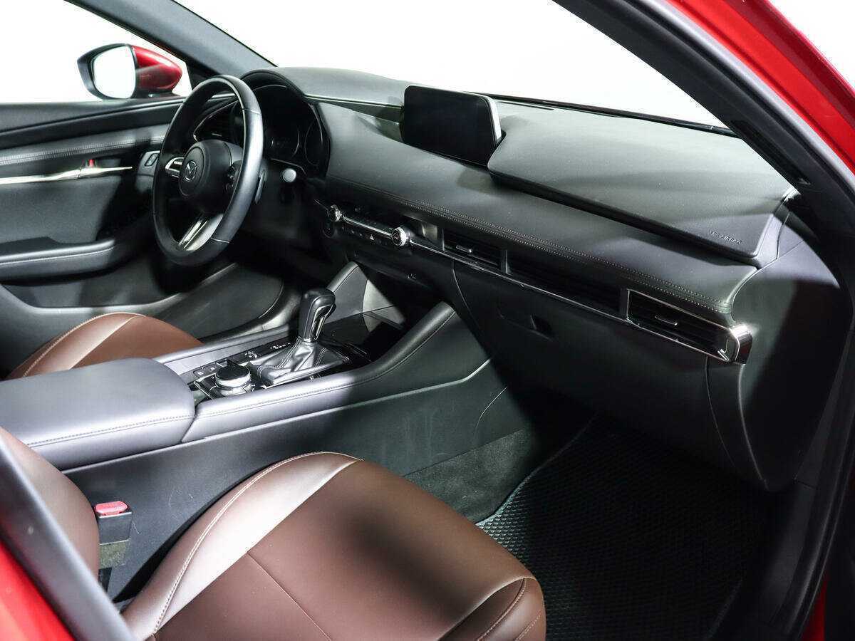 Mazda 3 с пробегом — 2019 год. Фото: #9