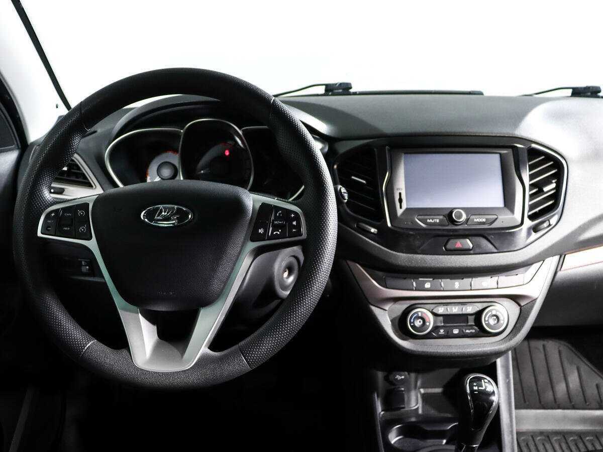 Lada (ВАЗ) Vesta с пробегом — 2019 год. Фото: #9