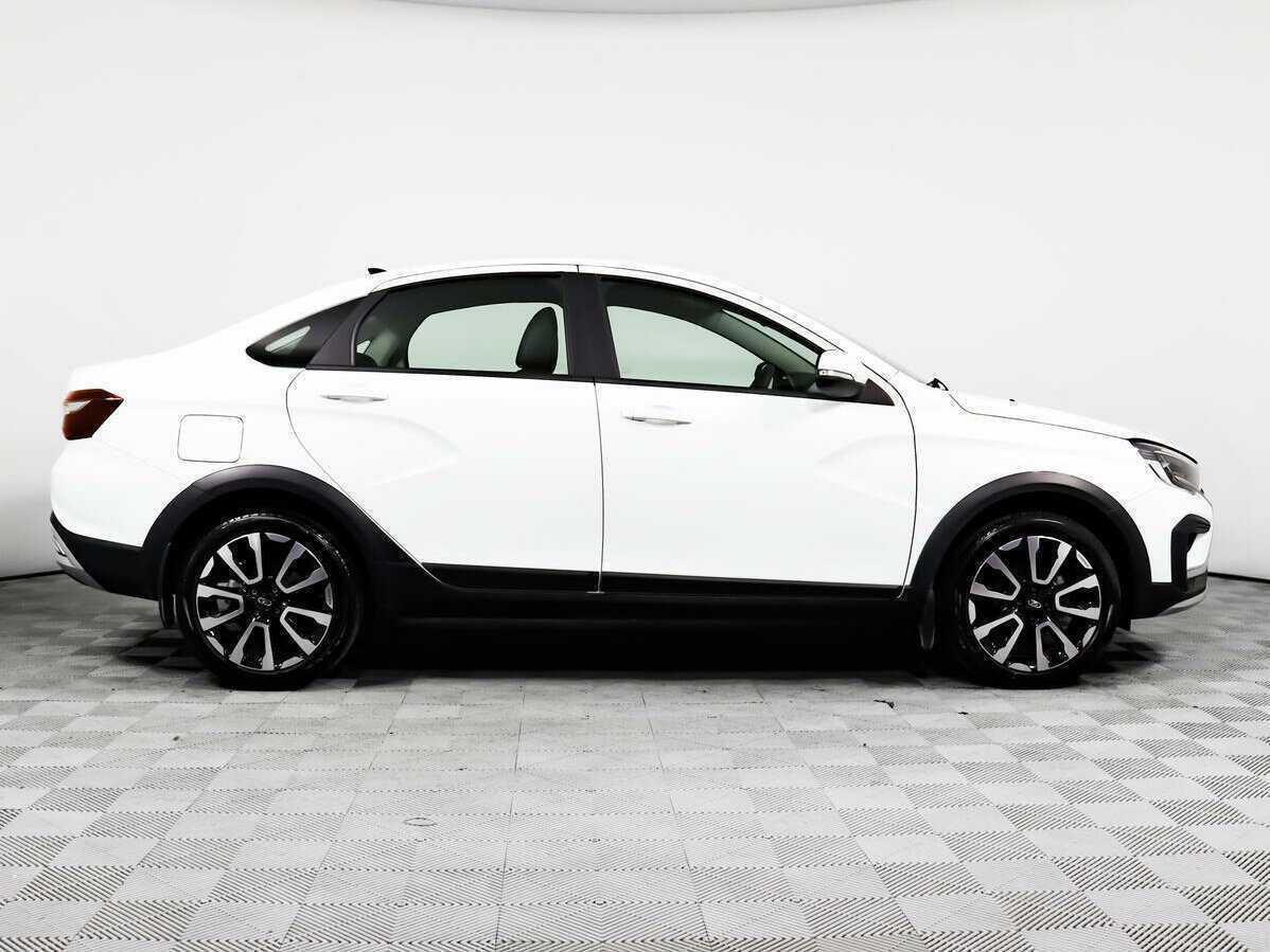 Lada (ВАЗ) Vesta с пробегом — 2023 год. Фото: #3