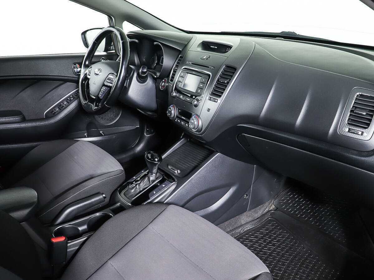 Kia Cerato с пробегом — 2017 год. Фото: #8