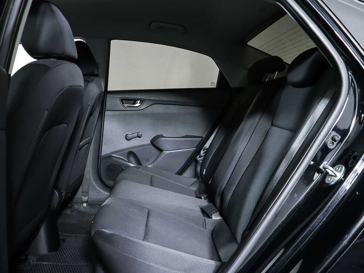 Hyundai Solaris с пробегом — 2017 год. Фото: #9