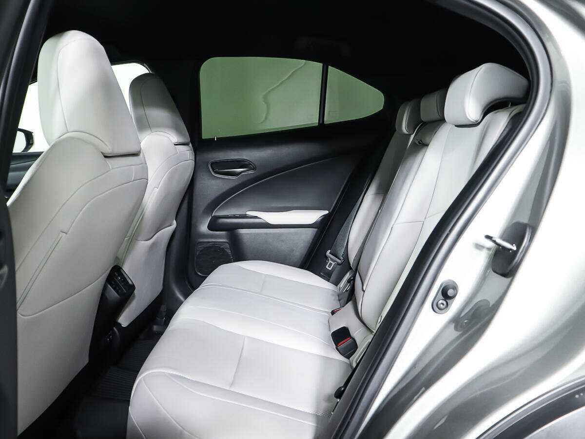 Lexus UX с пробегом — 2019 год. Фото: #8