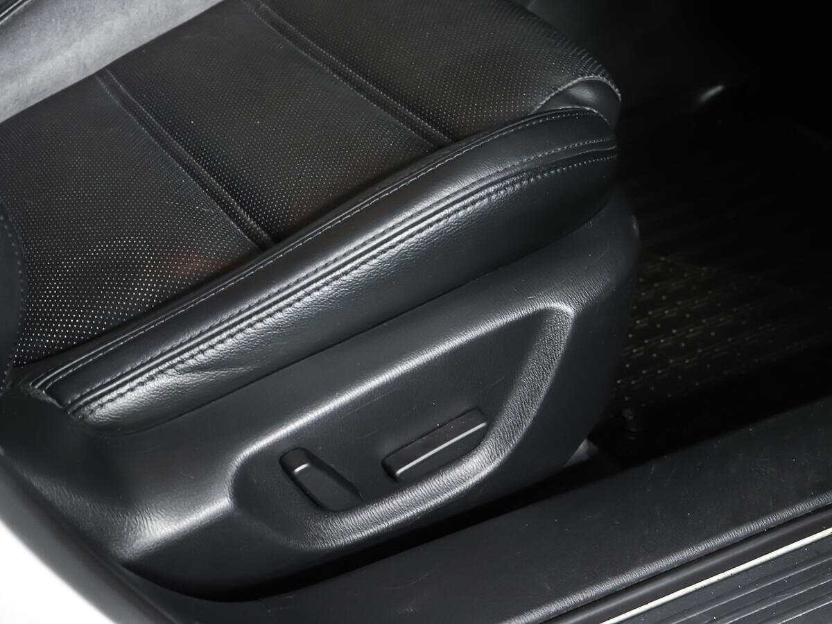 Mazda 6 с пробегом — 2015 год. Фото: #13