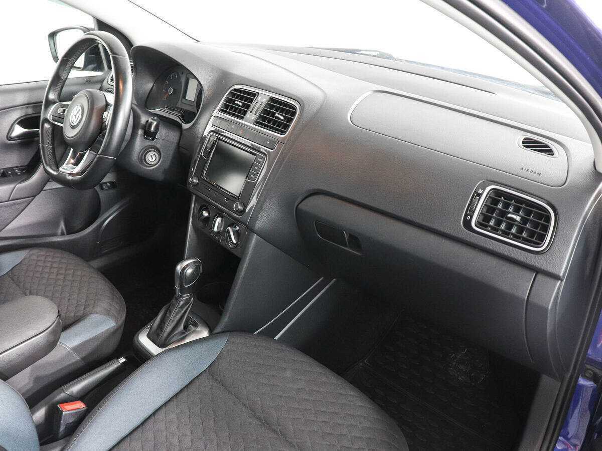 Volkswagen Polo с пробегом — 2019 год. Фото: #9