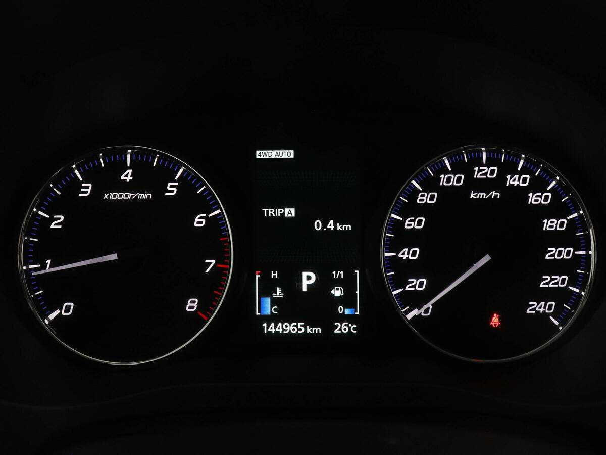 Mitsubishi Outlander с пробегом — 2015 год. Фото: #10