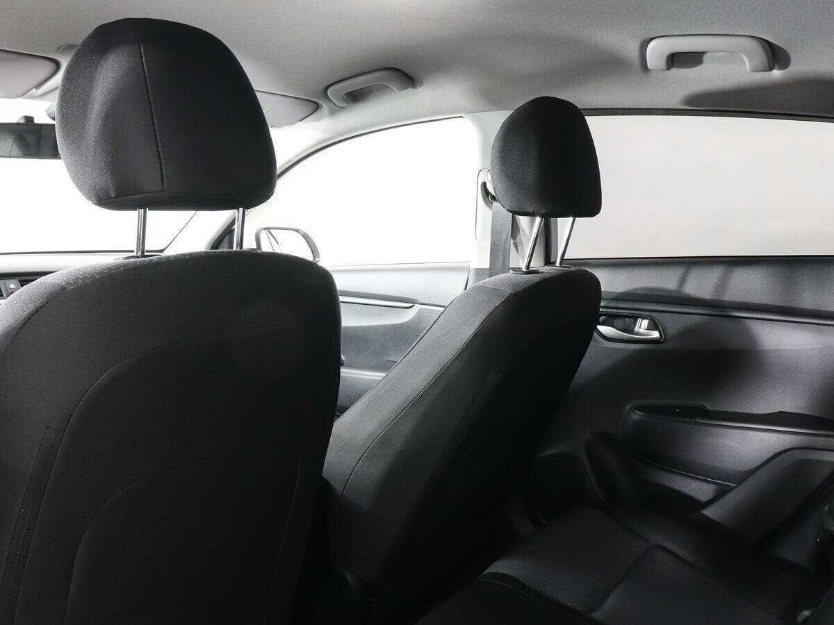 Kia Rio с пробегом — 2021 год. Фото: #11