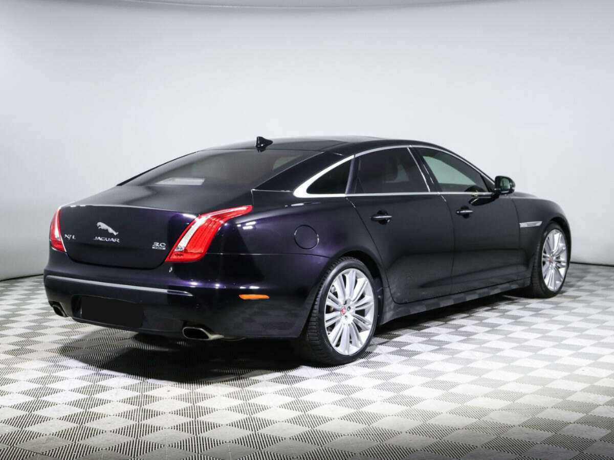 Jaguar XJ с пробегом — 2014 год. Фото: #3