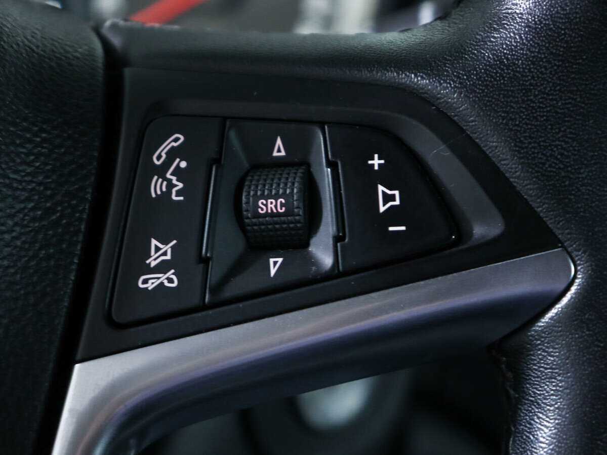 Opel Astra с пробегом — 2014 год. Фото: #15