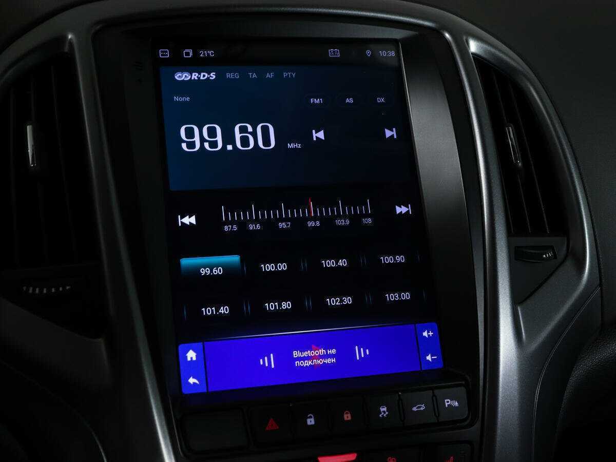 Opel Astra с пробегом — 2014 год. Фото: #17