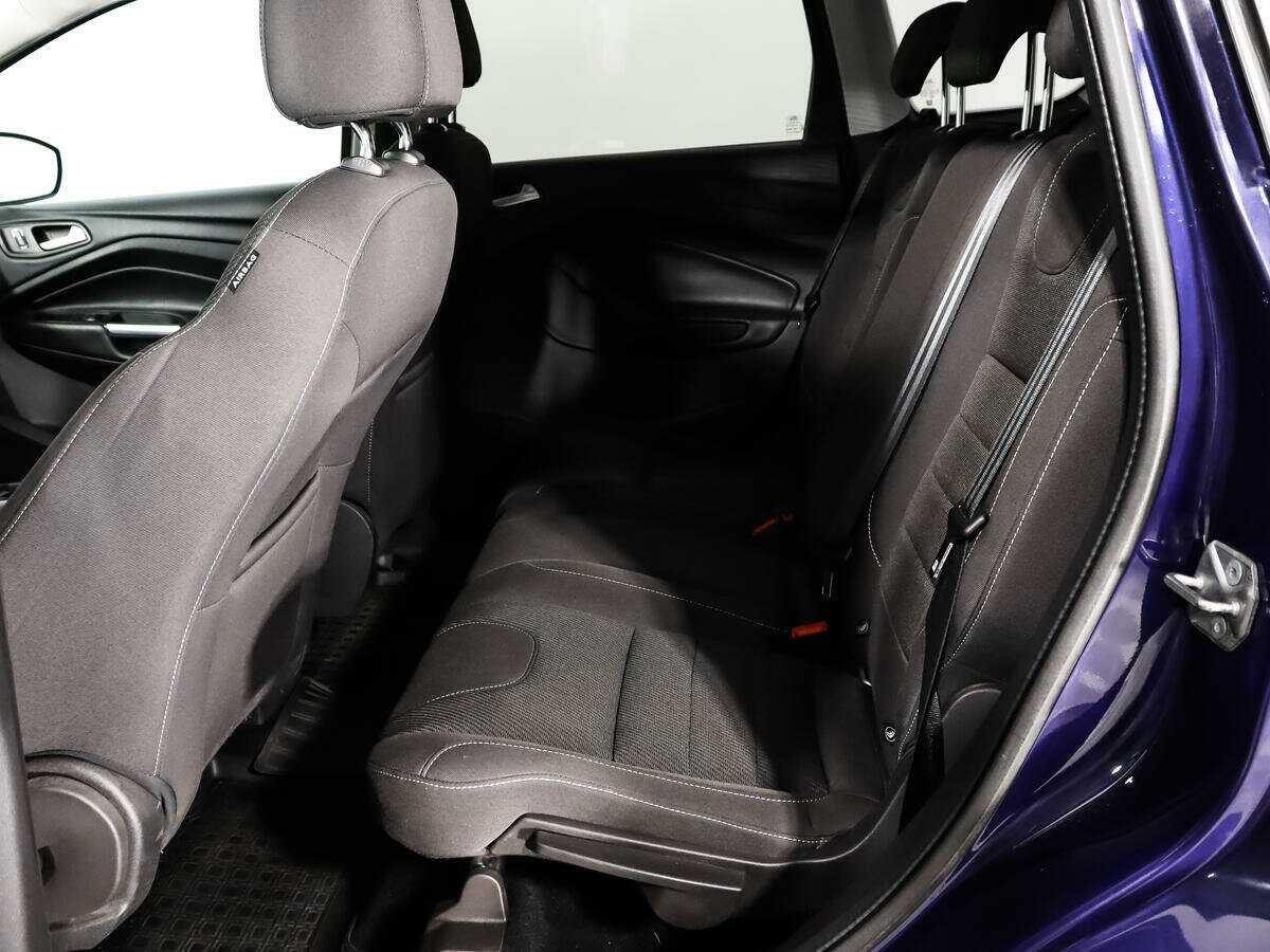 Ford Kuga с пробегом — 2014 год. Фото: #8