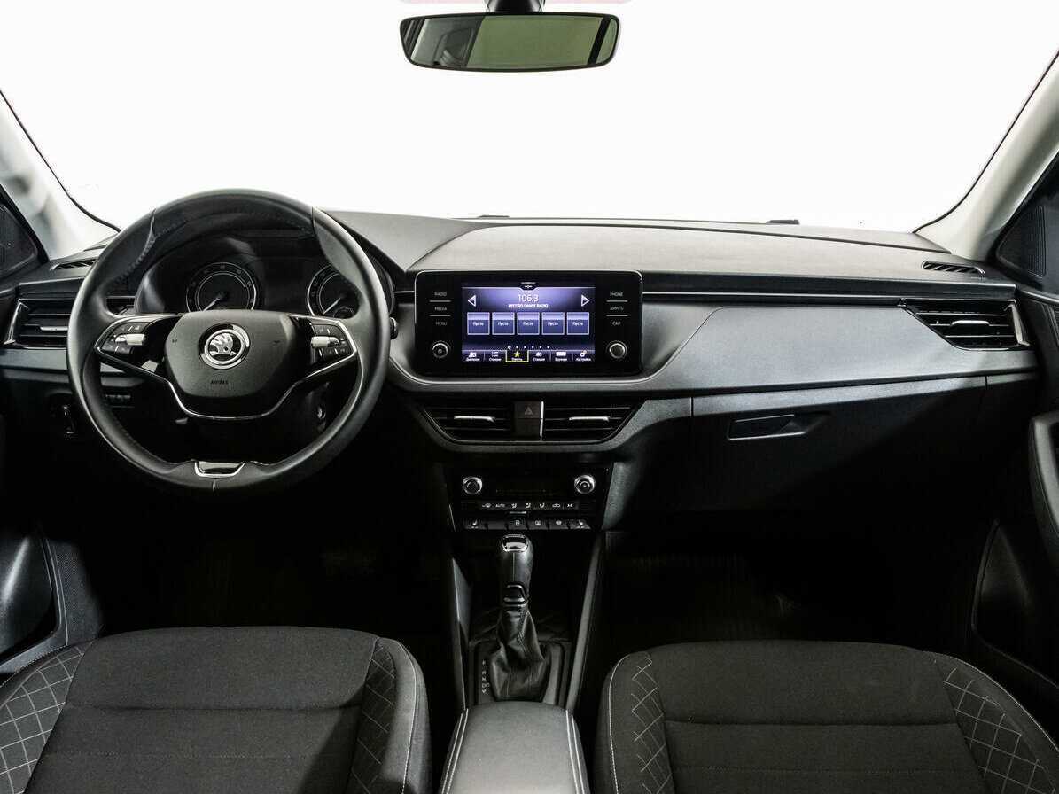 Skoda Rapid с пробегом — 2021 год. Фото: #7