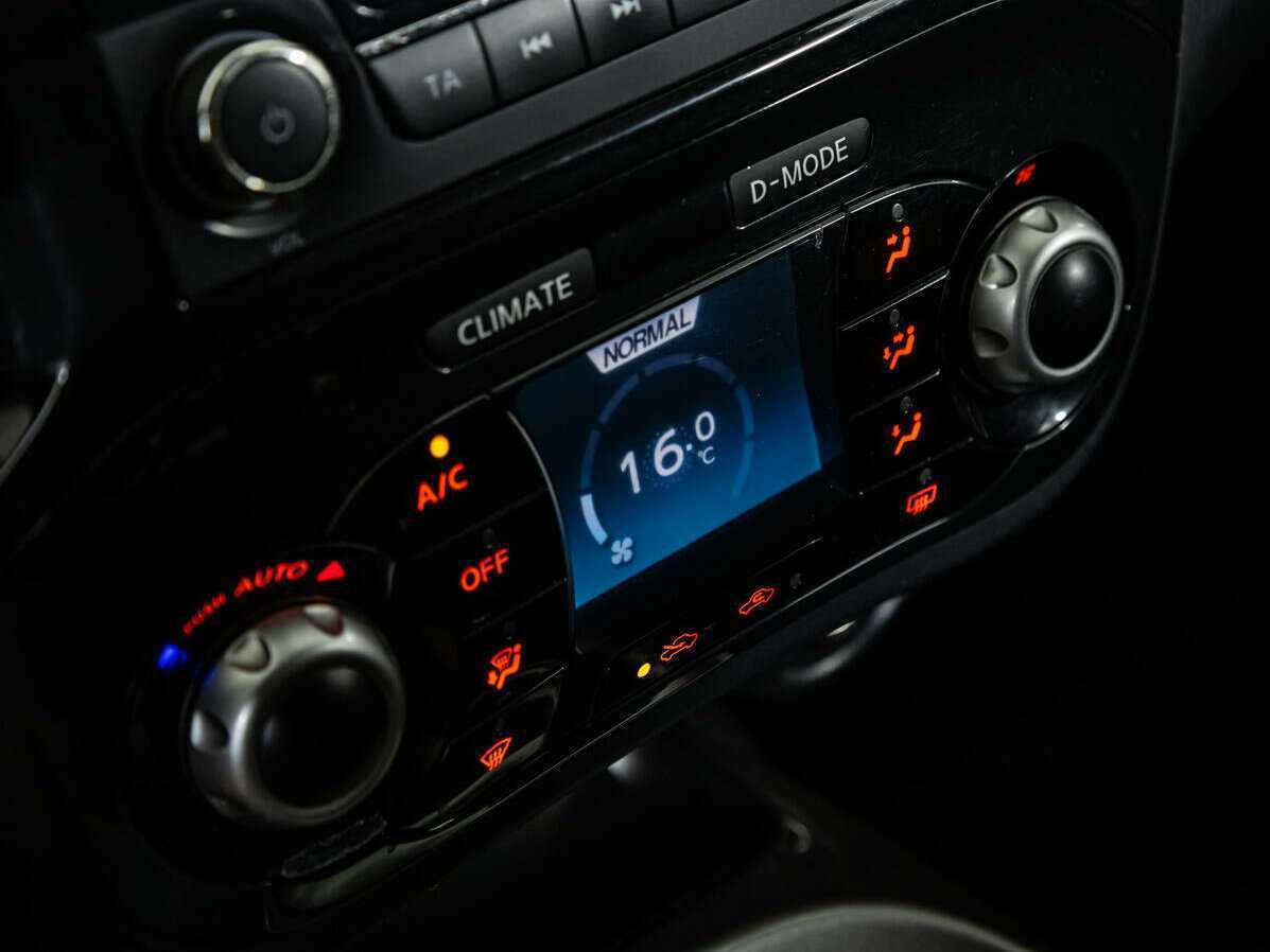 Nissan Juke с пробегом — 2012 год. Фото: #14