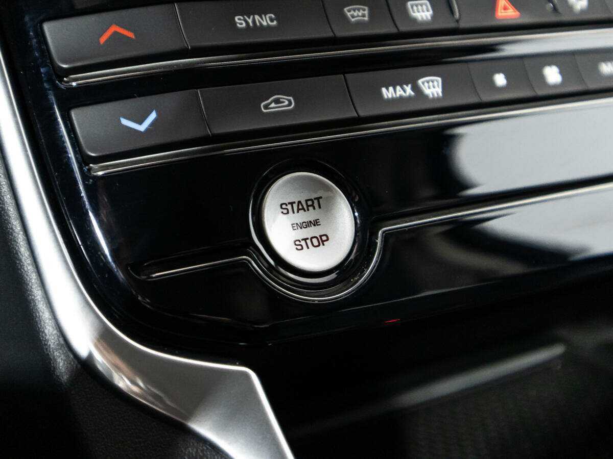 Jaguar XF с пробегом — 2016 год. Фото: #20