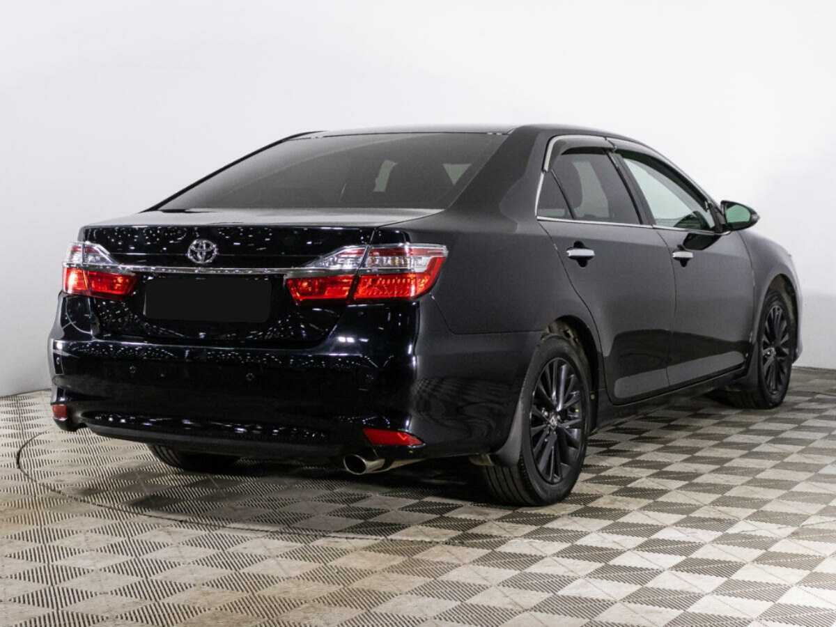 Toyota Camry с пробегом — 2016 год. Фото: #4