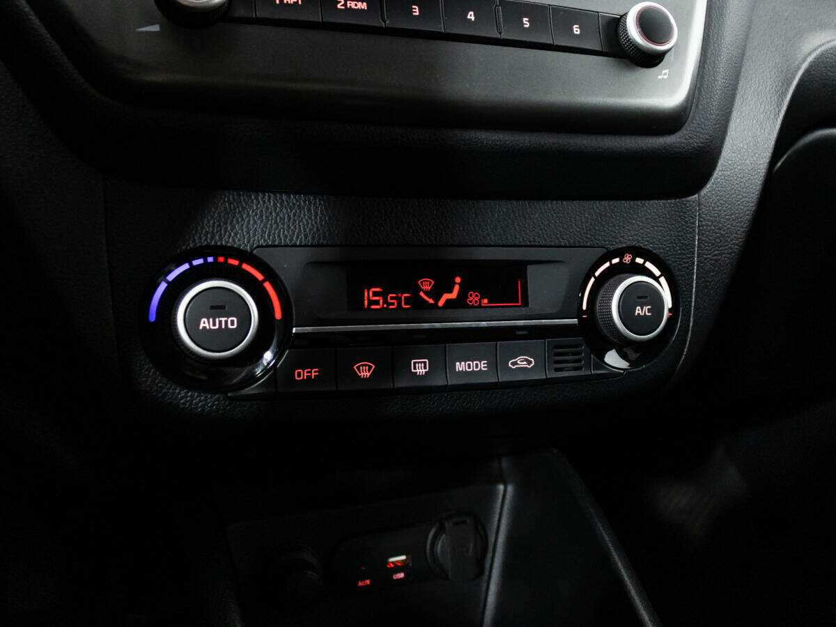 Kia Rio с пробегом — 2017 год. Фото: #15