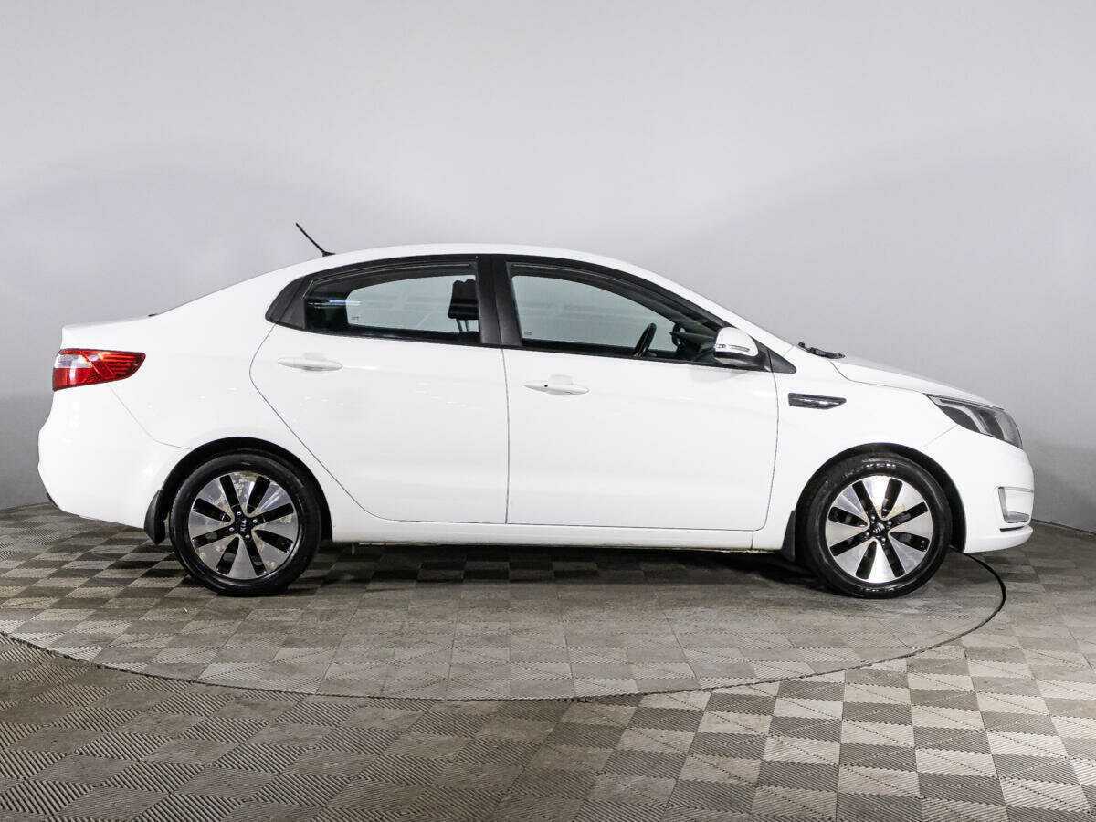 Kia Rio с пробегом — 2014 год. Фото: #3