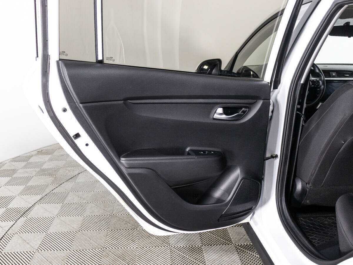 Kia Rio с пробегом — 2021 год. Фото: #23