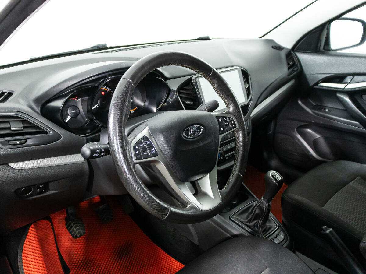 Lada (ВАЗ) Vesta с пробегом — 2020 год. Фото: #10