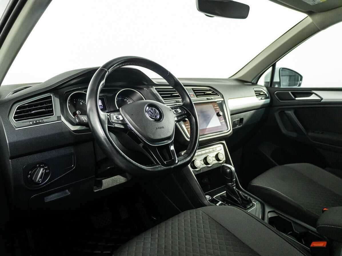Volkswagen Tiguan с пробегом — 2018 год. Фото: #9