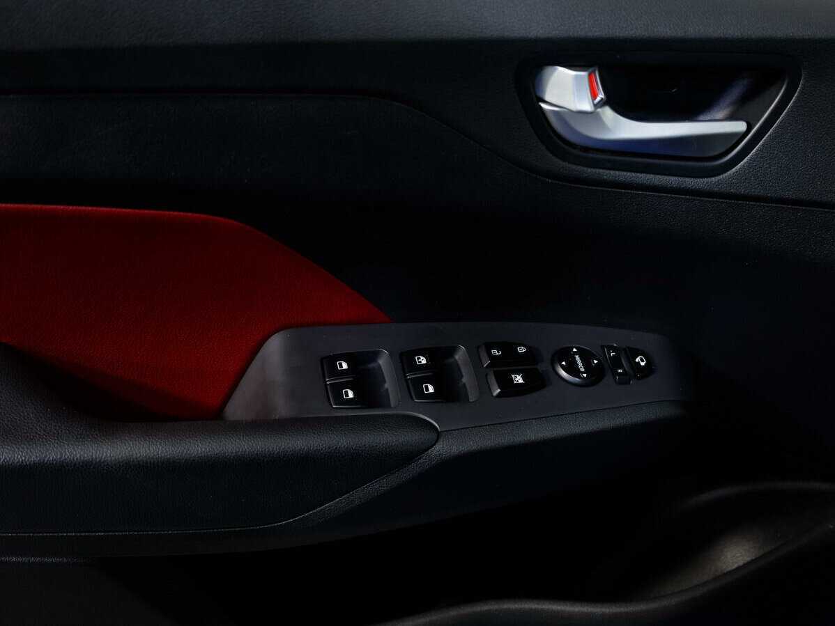 Hyundai Solaris с пробегом — 2020 год. Фото: #21