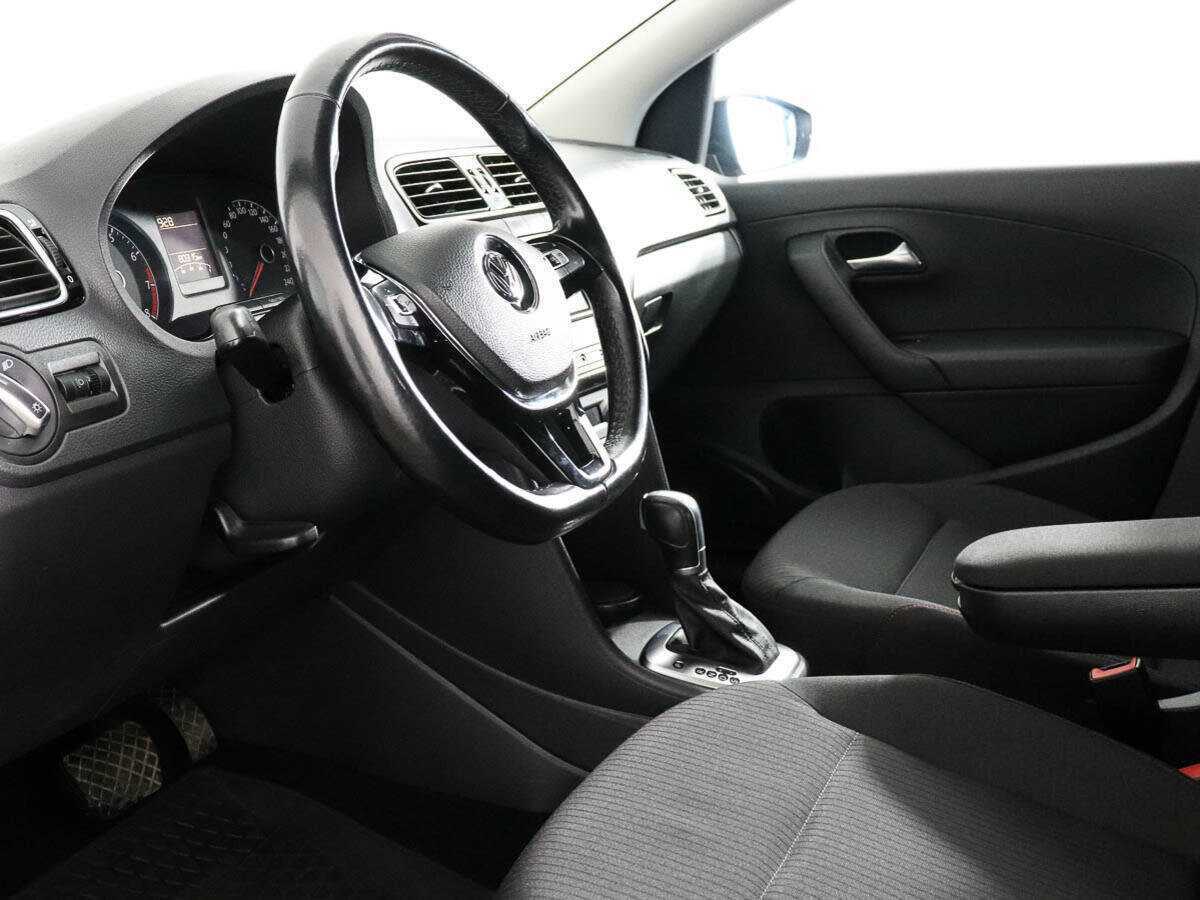 Volkswagen Polo с пробегом — 2017 год. Фото: #7