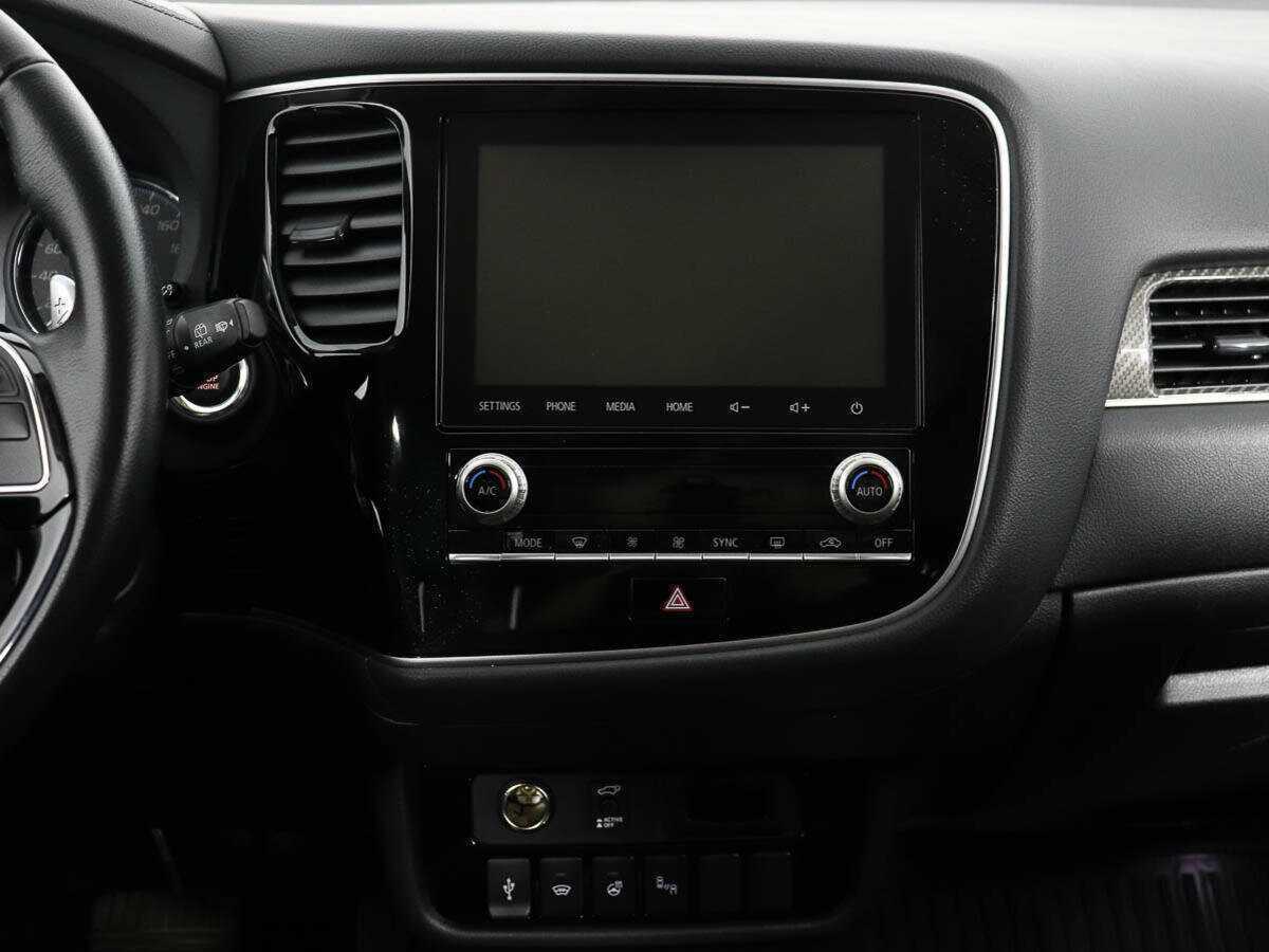 Mitsubishi Outlander с пробегом — 2022 год. Фото: #13