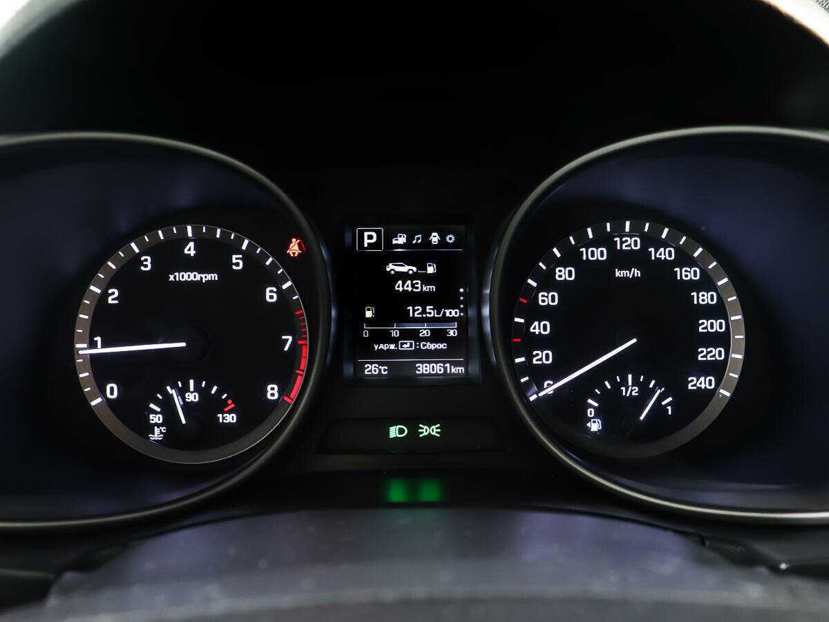 Hyundai Santa Fe с пробегом — 2016 год. Фото: #12