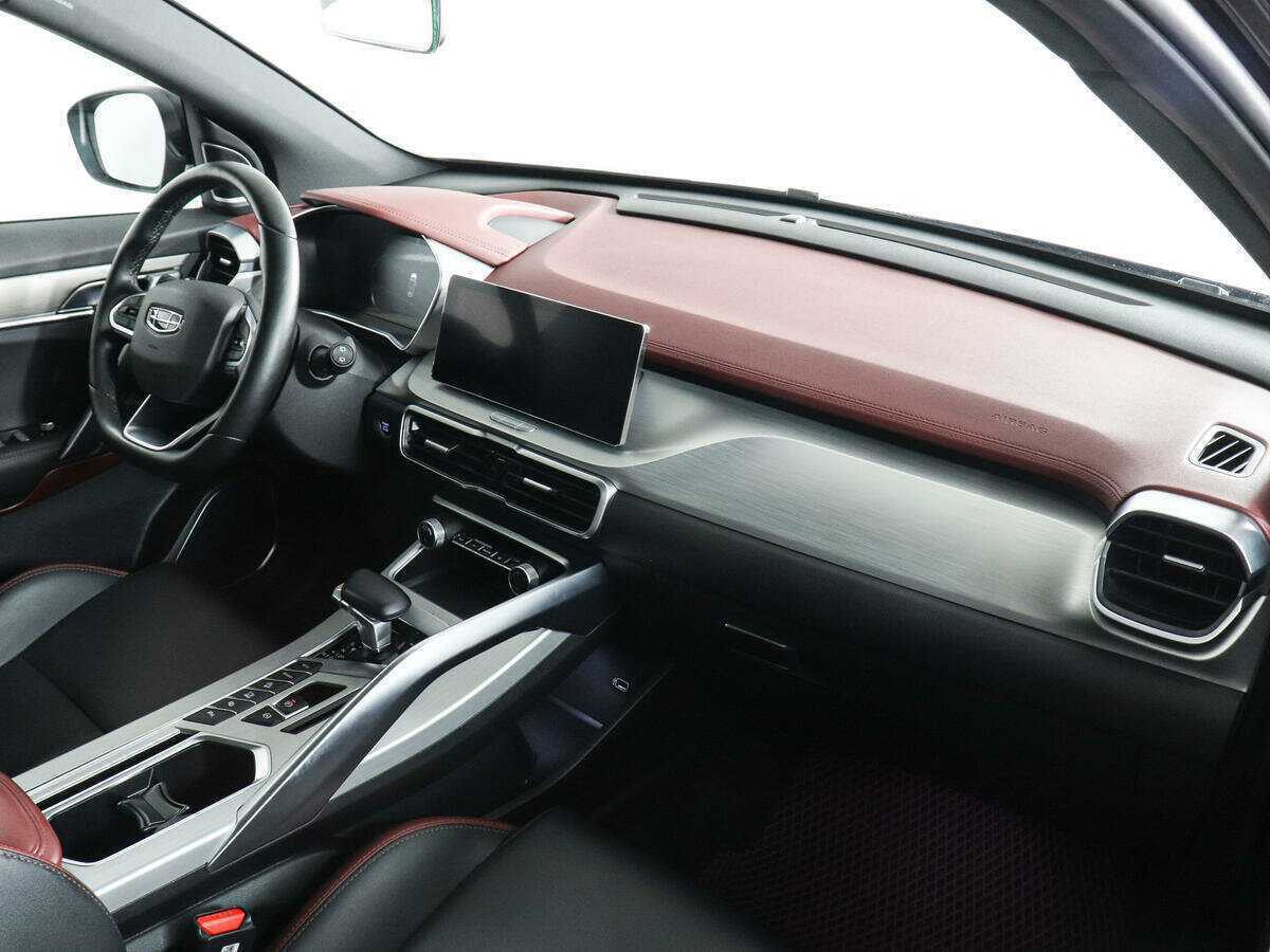 Geely Coolray с пробегом — 2022 год. Фото: #9