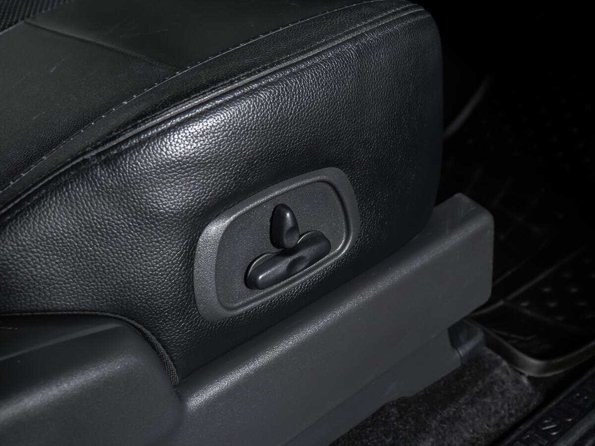 Mitsubishi Pajero с пробегом — 2012 год. Фото: #12