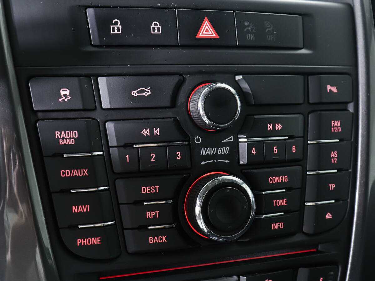 Opel Astra с пробегом — 2013 год. Фото: #17