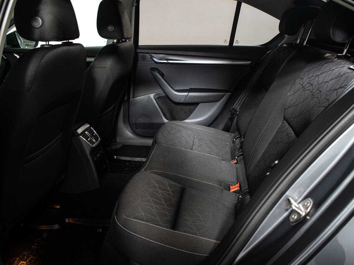 Skoda Octavia с пробегом — 2018 год. Фото: #9