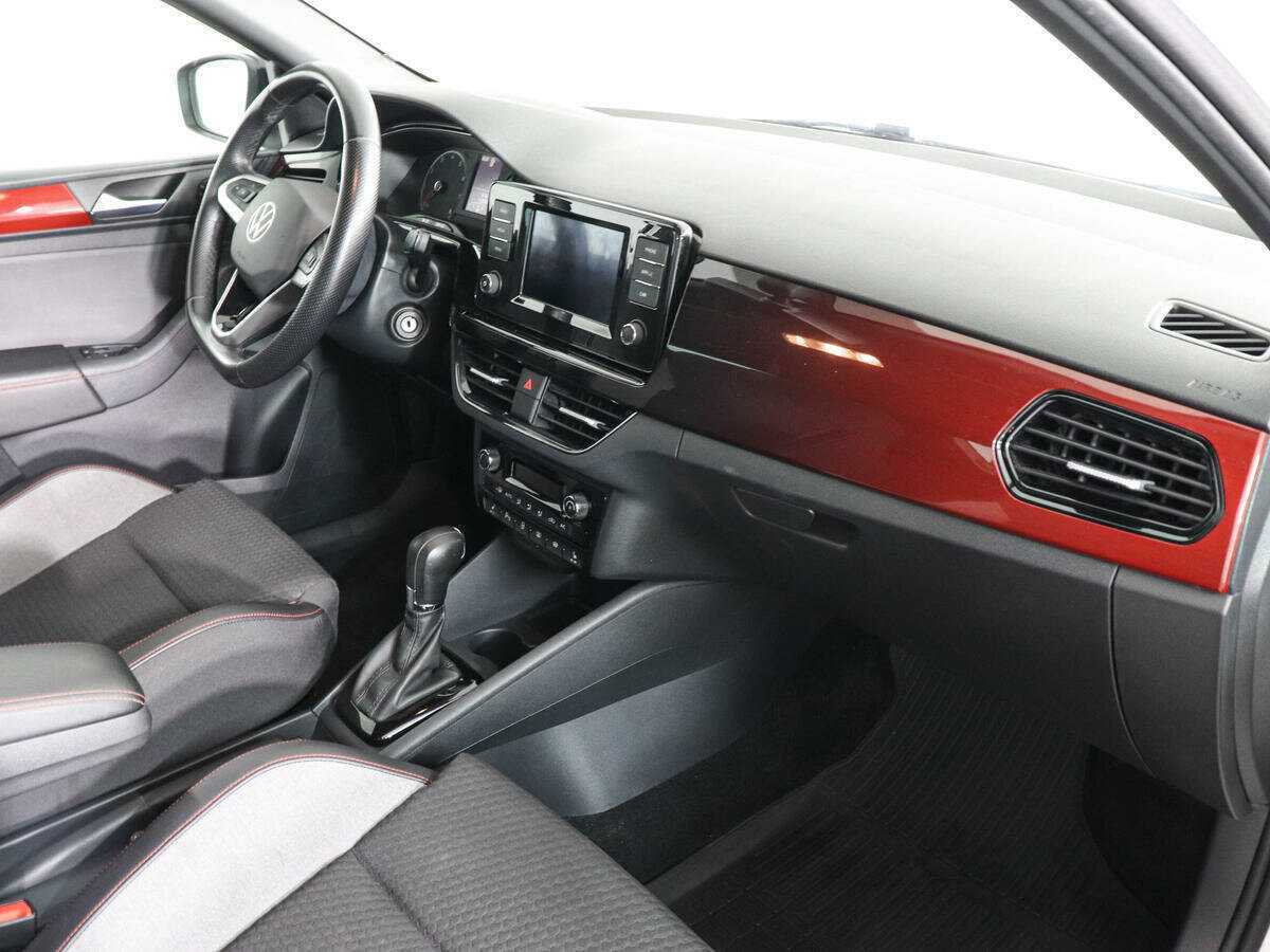 Volkswagen Polo с пробегом — 2021 год. Фото: #9