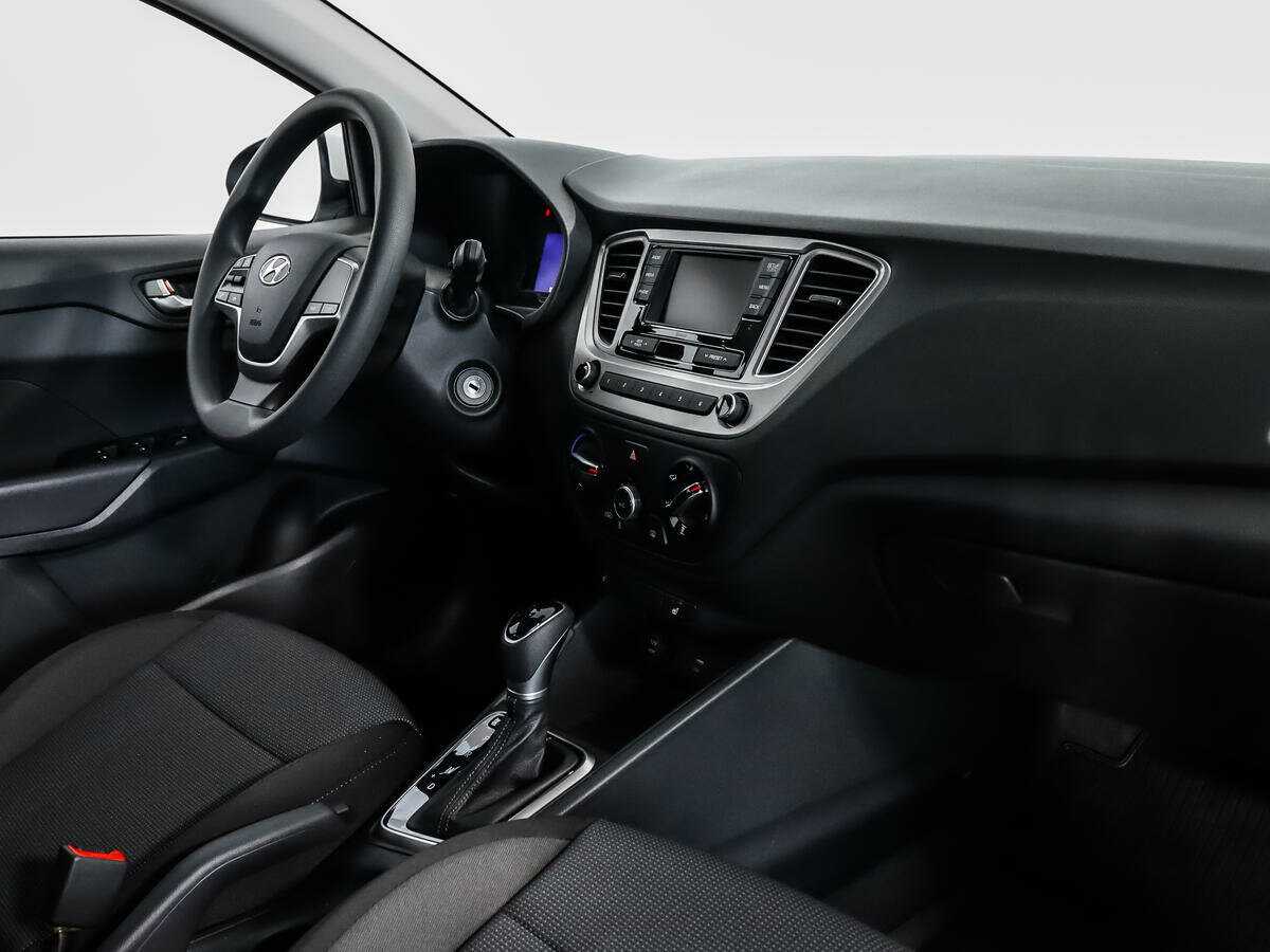 Hyundai Solaris с пробегом — 2021 год. Фото: #10