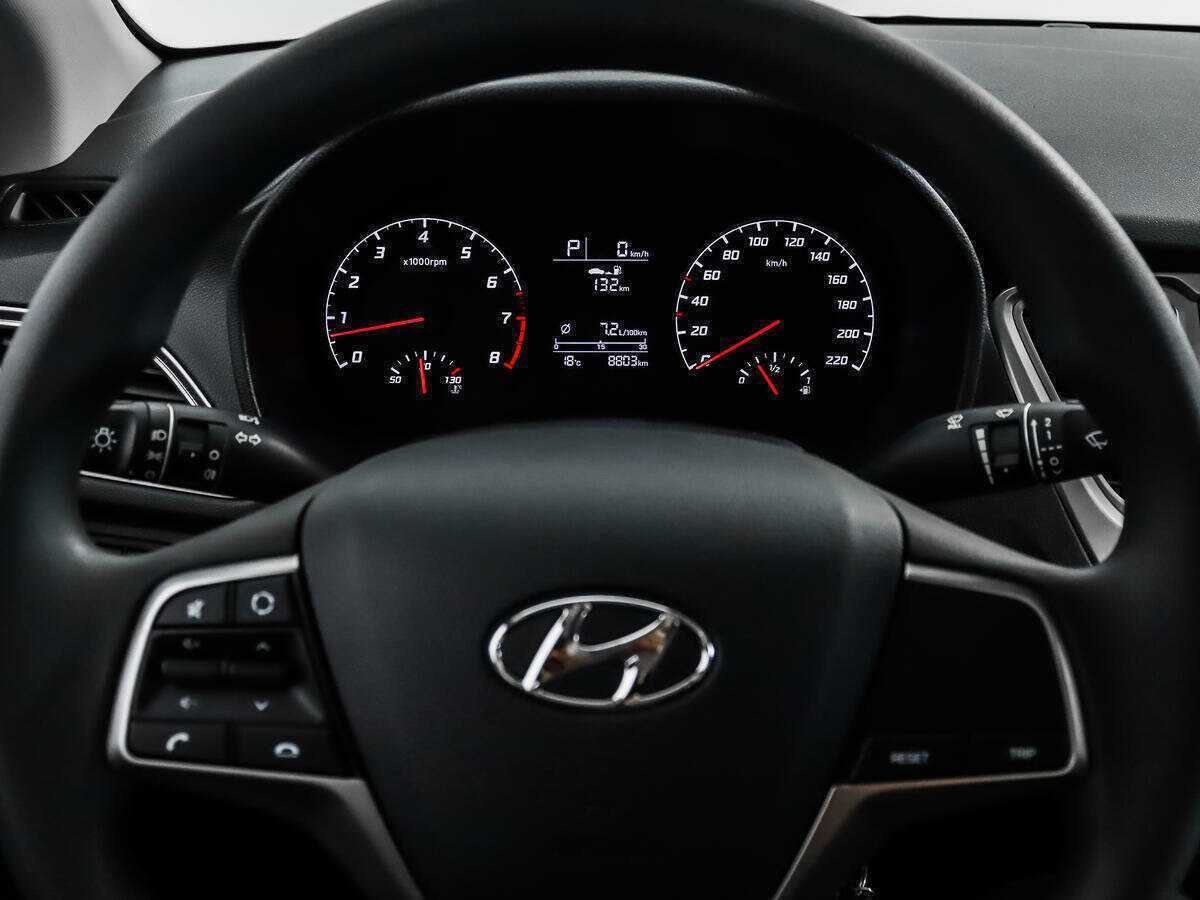 Hyundai Solaris с пробегом — 2021 год. Фото: #14