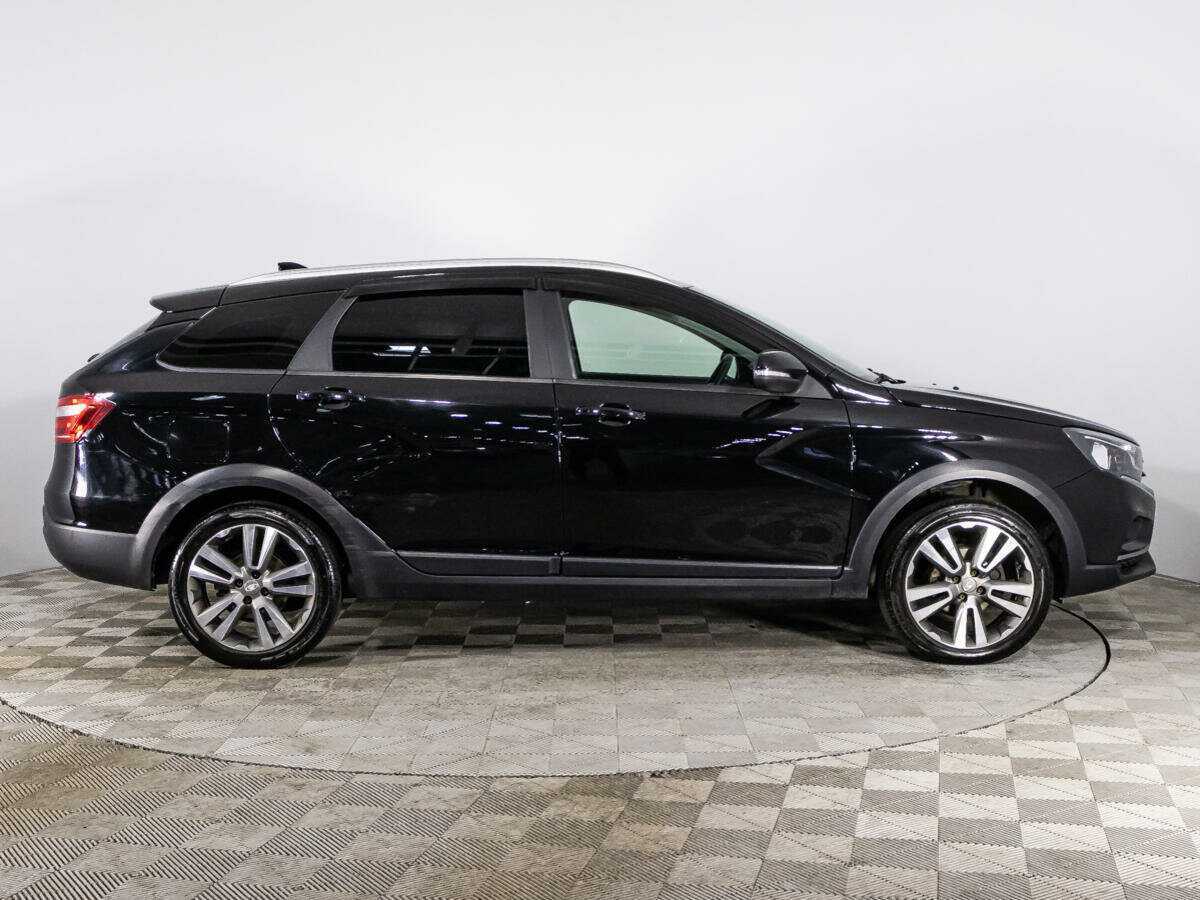 Lada (ВАЗ) Vesta с пробегом — 2022 год. Фото: #3