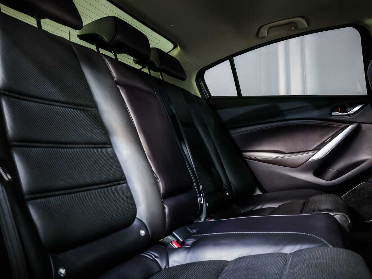 Mazda 6 с пробегом — 2015 год. Фото: #11