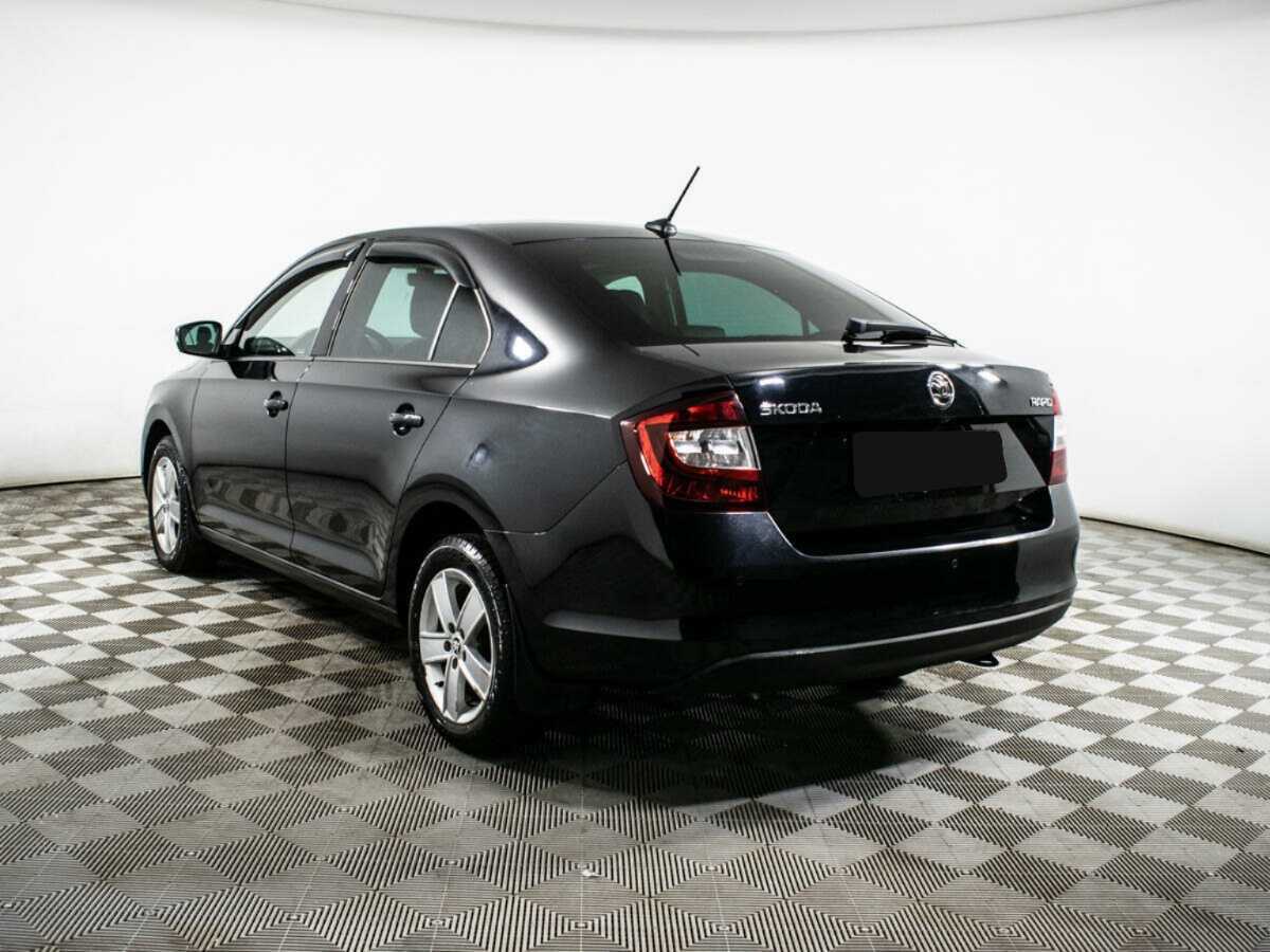 Skoda Rapid с пробегом — 2019 год. Фото: #6