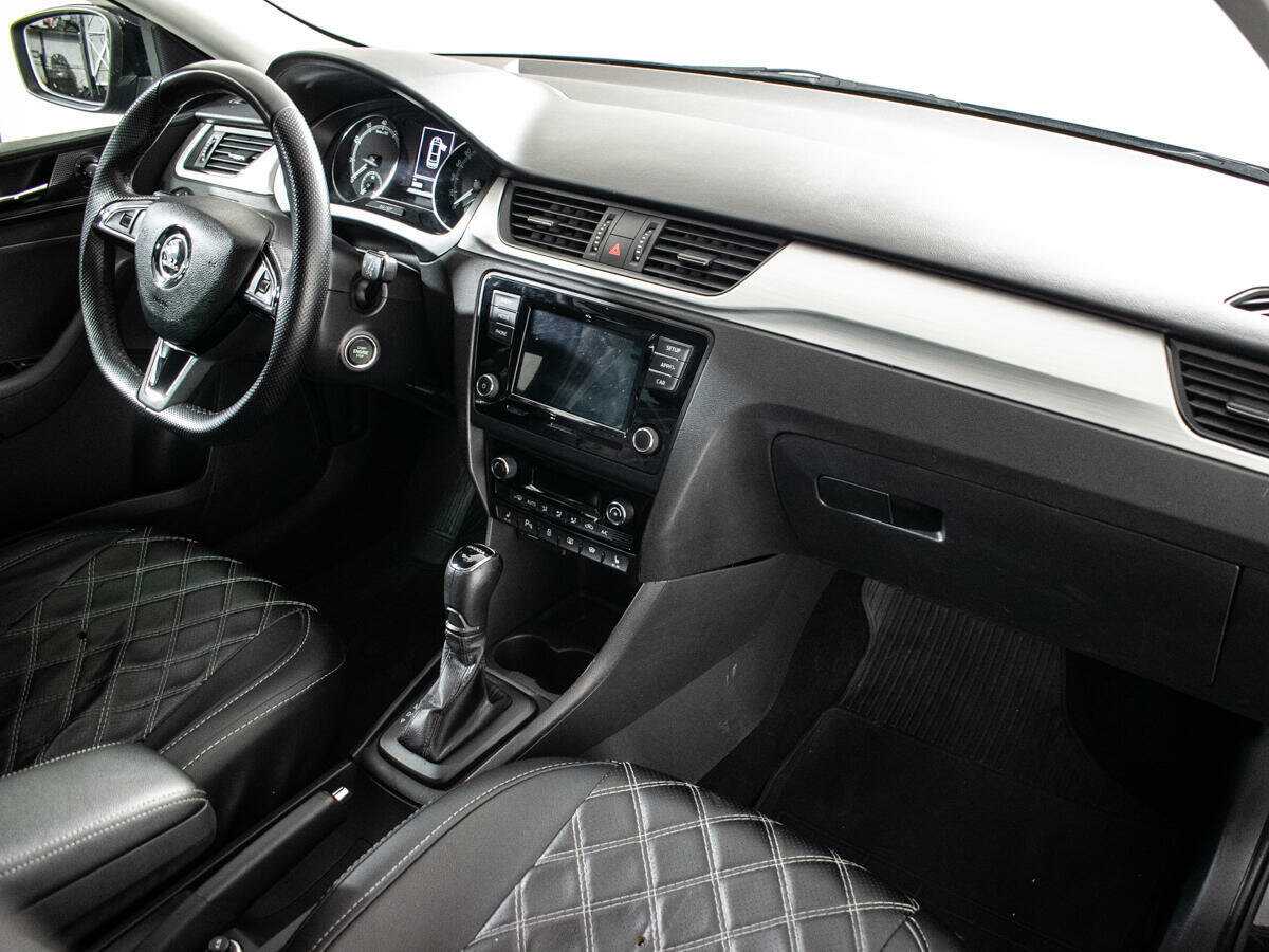 Skoda Rapid с пробегом — 2019 год. Фото: #8