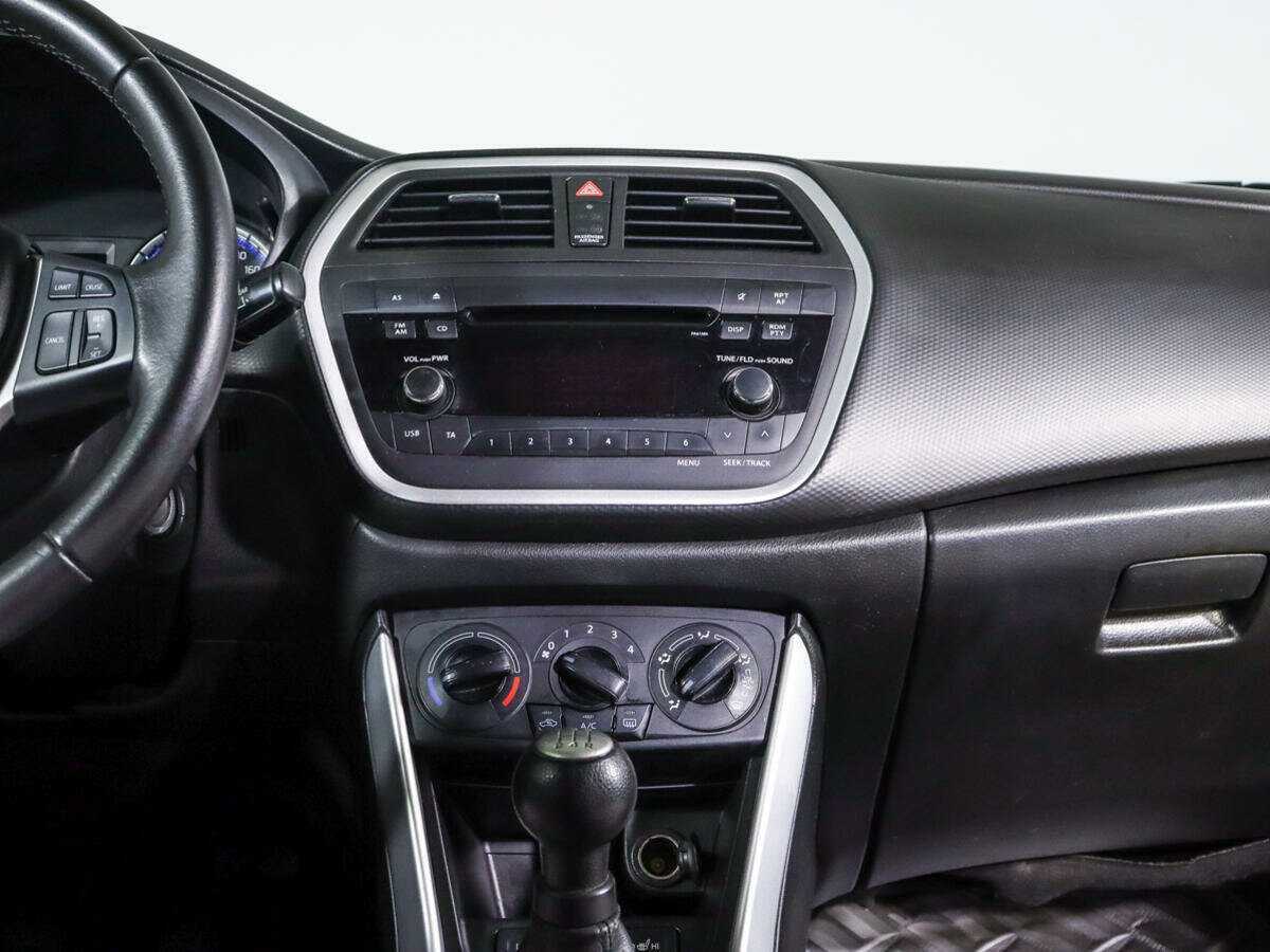 Suzuki SX4 с пробегом — 2014 год. Фото: #12