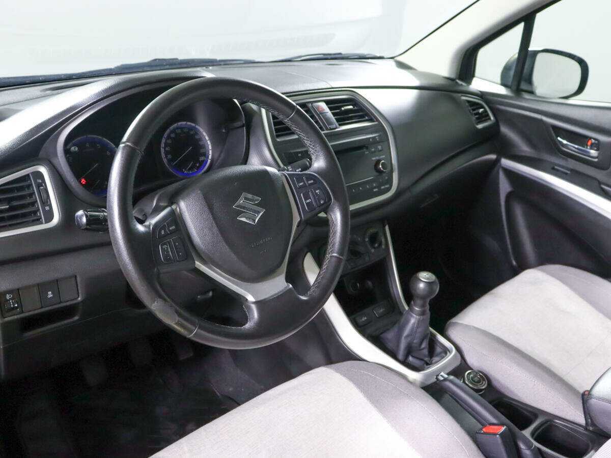 Suzuki SX4 с пробегом — 2014 год. Фото: #13