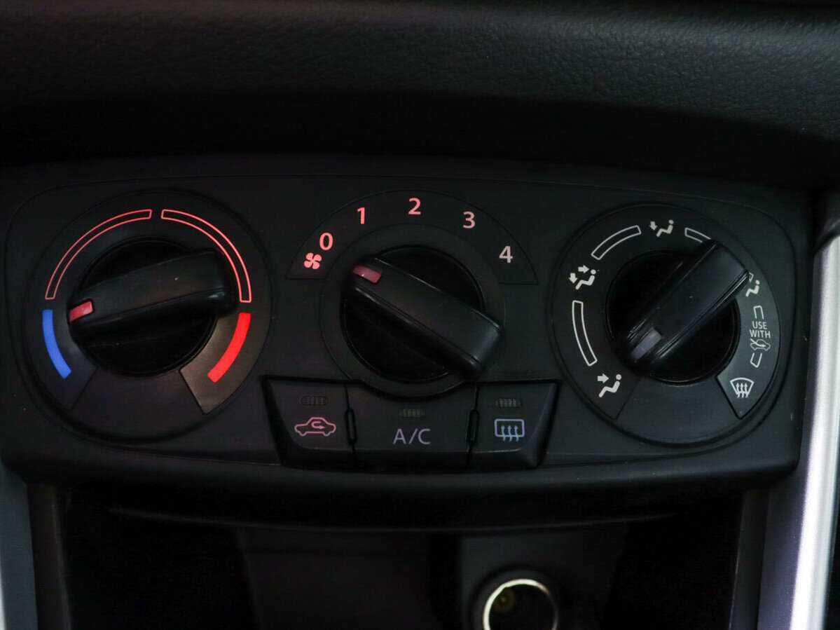 Suzuki SX4 с пробегом — 2014 год. Фото: #14