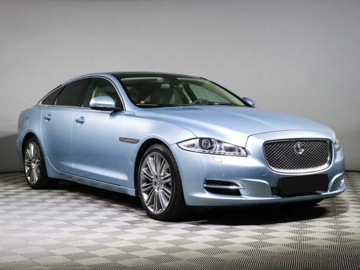 Jaguar XJ с пробегом — 2012 год. Фото: #2