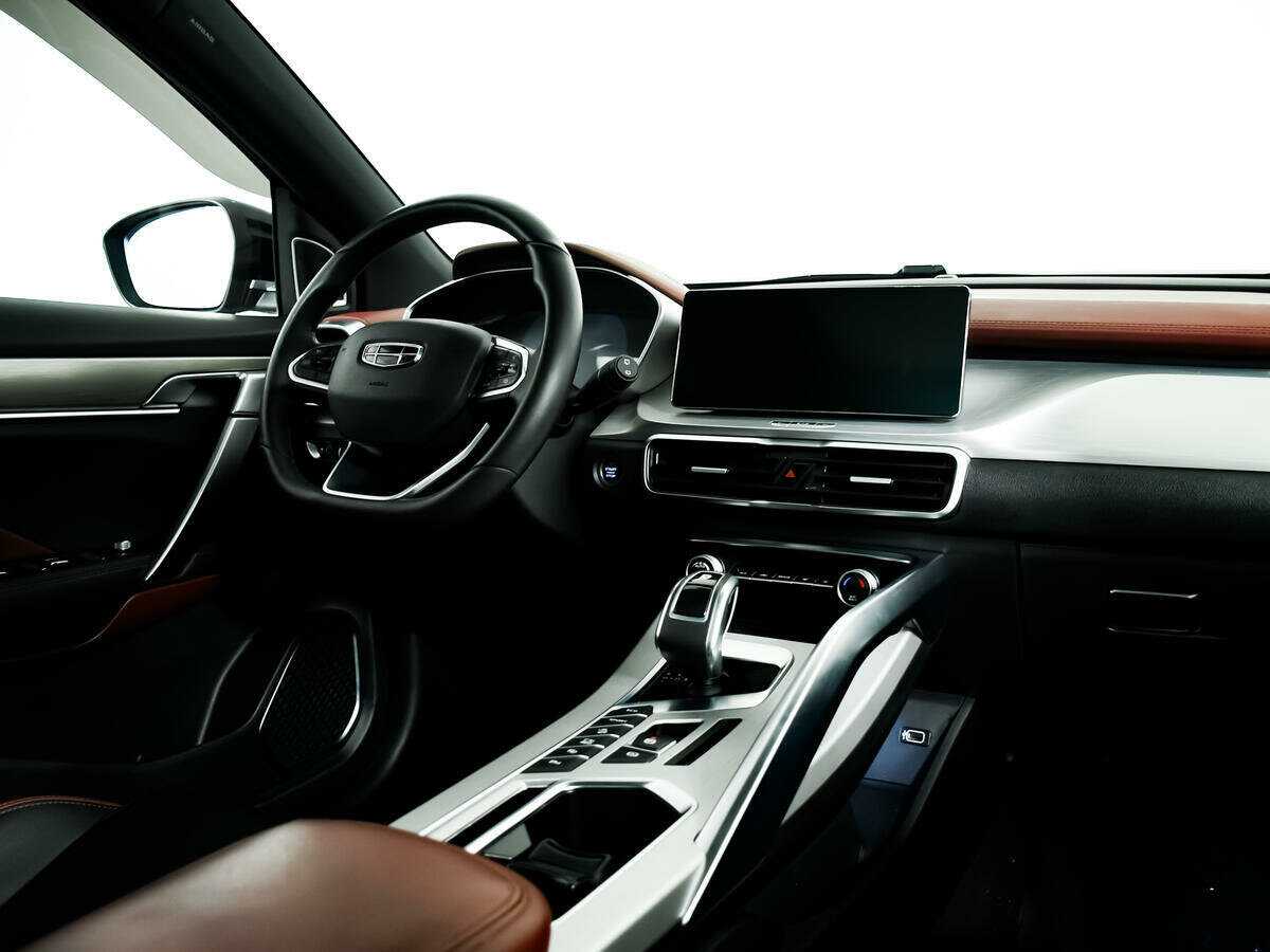 Geely Coolray с пробегом — 2022 год. Фото: #8