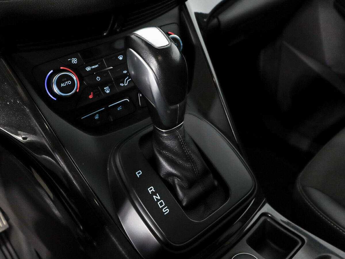 Ford Kuga с пробегом — 2017 год. Фото: #7