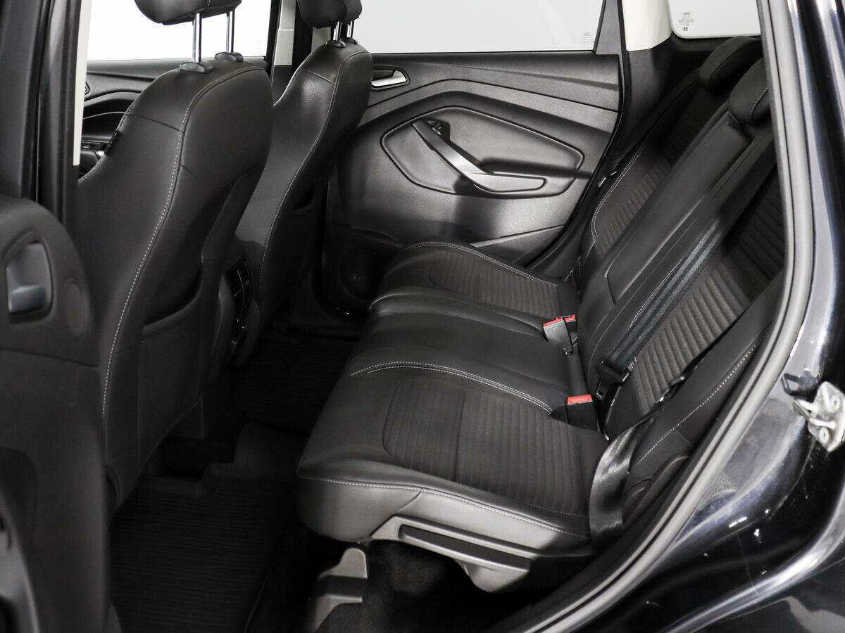 Ford Kuga с пробегом — 2017 год. Фото: #8