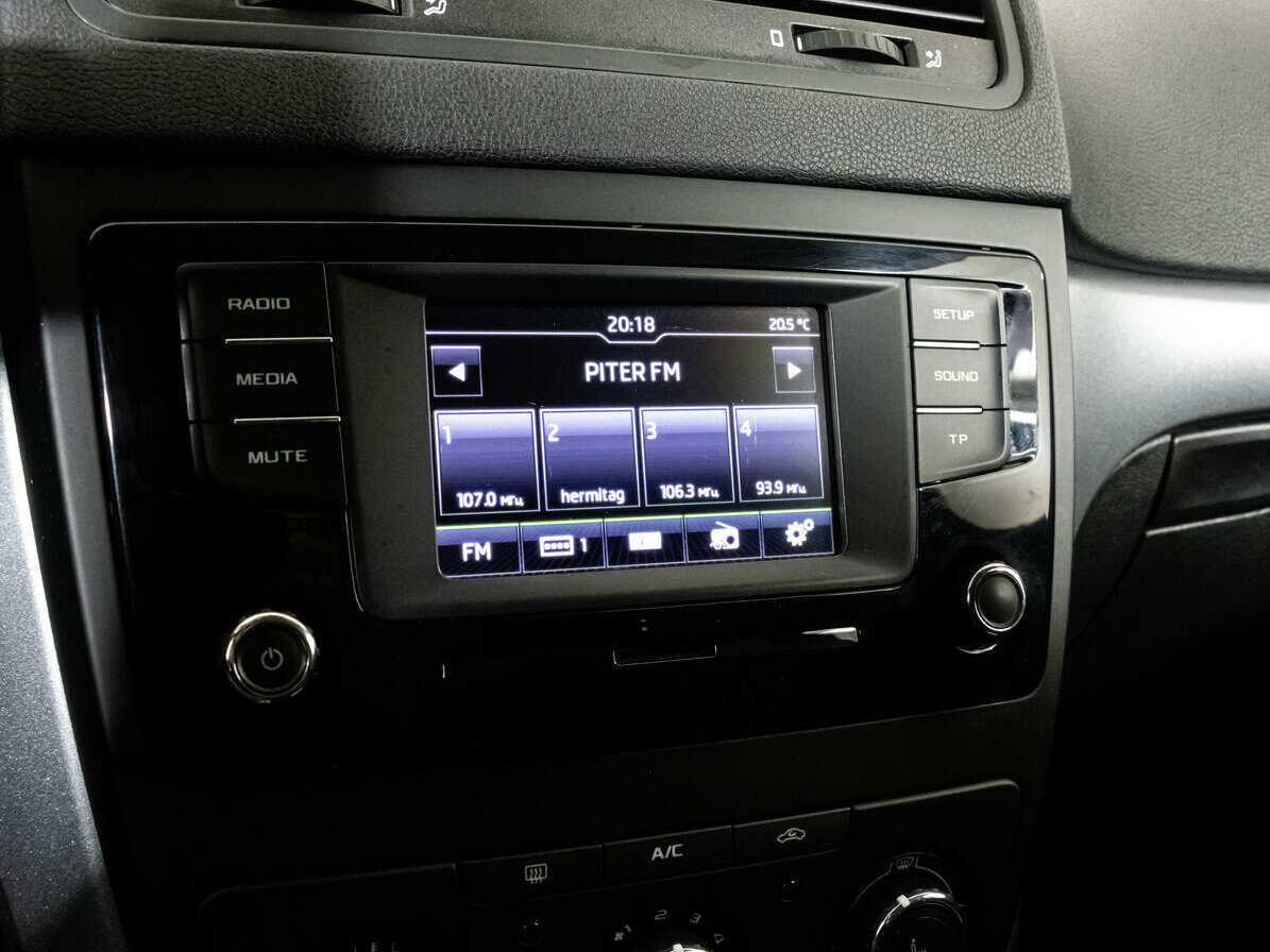 Skoda Yeti с пробегом — 2017 год. Фото: #13